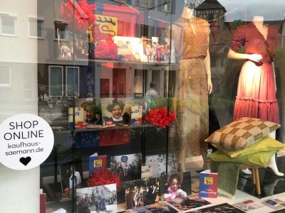 fe683c16 56aa 45b0d de872e46c156